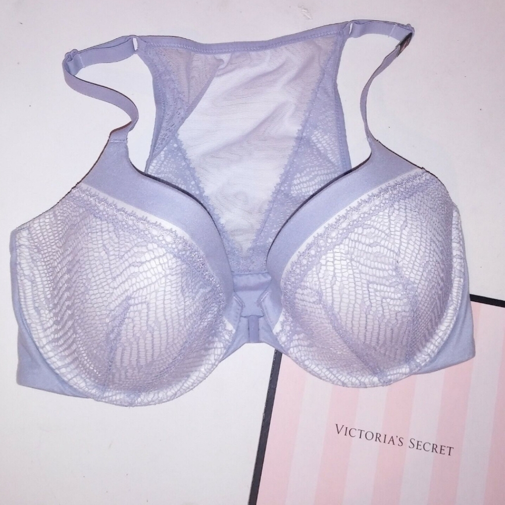 Victoria's Secret Bra - Picture 1 of 13